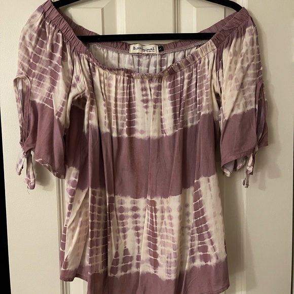 Off the shoulder Top - Picture 1 of 4